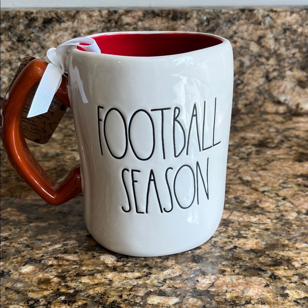 NWT Rae Dunn “FOOTBALL SEASON” Snoopy Double Sided 3D Glossy Mug